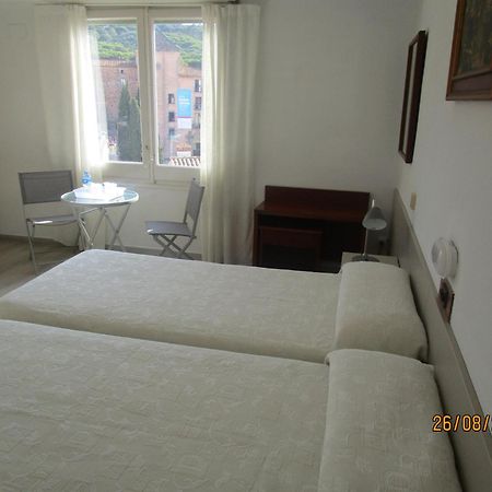 Hotel Apartaments Gesoria Porta Ferrada Сан Фелиу де Гиксолс Екстериор снимка