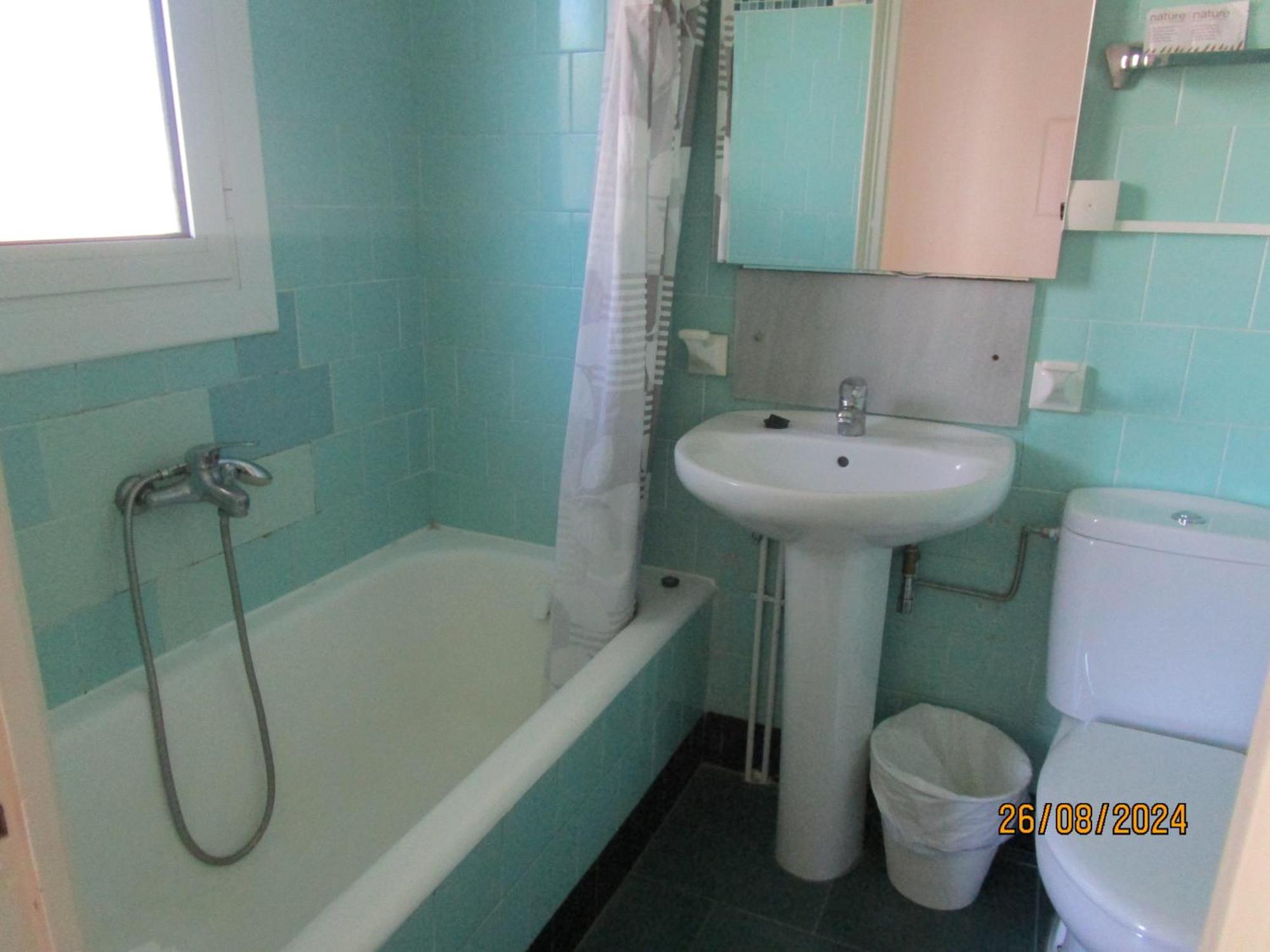 Hotel Apartaments Gesoria Porta Ferrada Сан Фелиу де Гиксолс Екстериор снимка